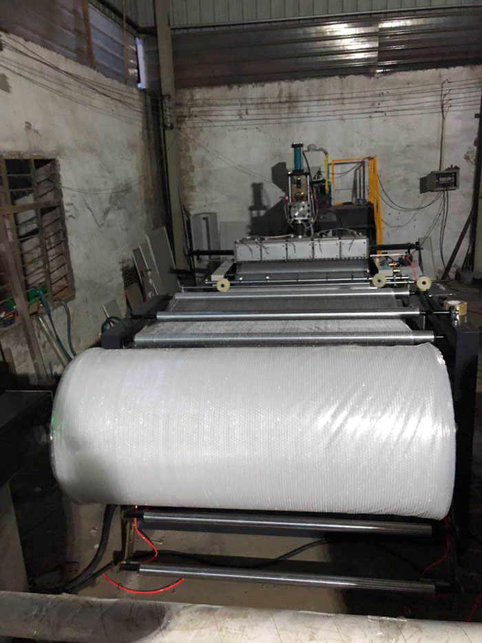 LSPE1600型全自動(dòng)高速聚乙烯氣泡膜機(jī)（氣墊膜機(jī)）設(shè)備氣泡膜機(jī)器08